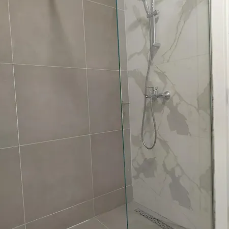 East Gate Living Nderim سكوبجي