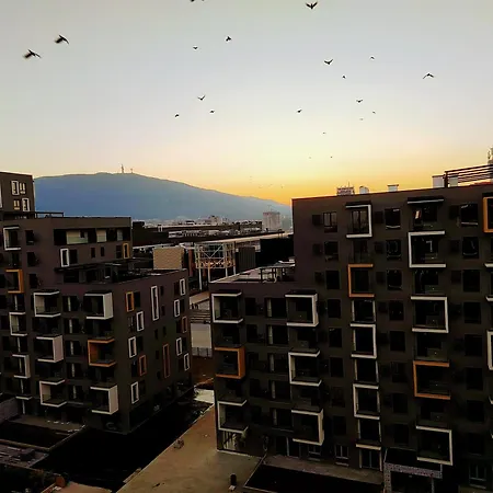 East Gate Living Nderim * سكوبجي